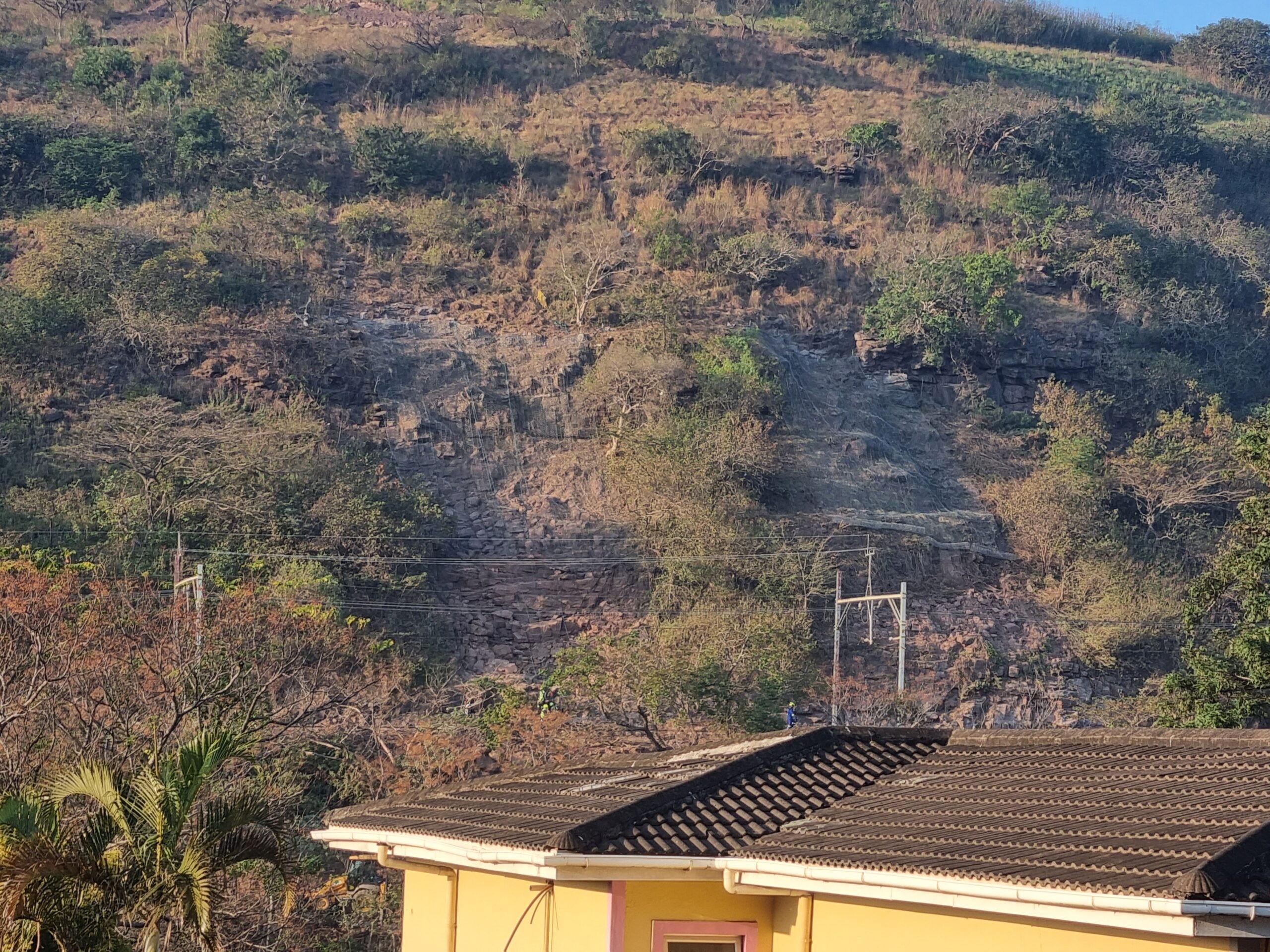 Rockfall Drapery Installation on Challenging Slopes Hoff Geotechnik